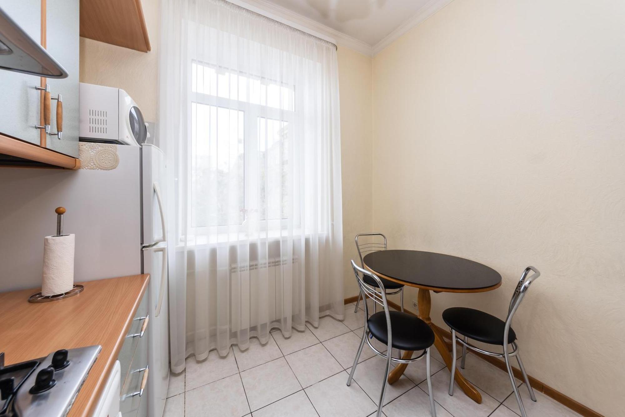 Apartment видовая на улице крещатик. *